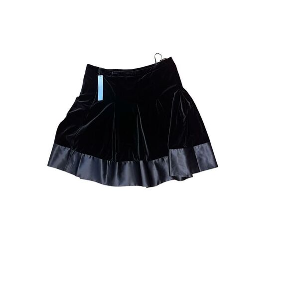 NEW WITH TAGS Beautiful DKNYC Black Velvet & Satin Trim Pleated A-Line Skirt SIZ - Picture 3 of 7